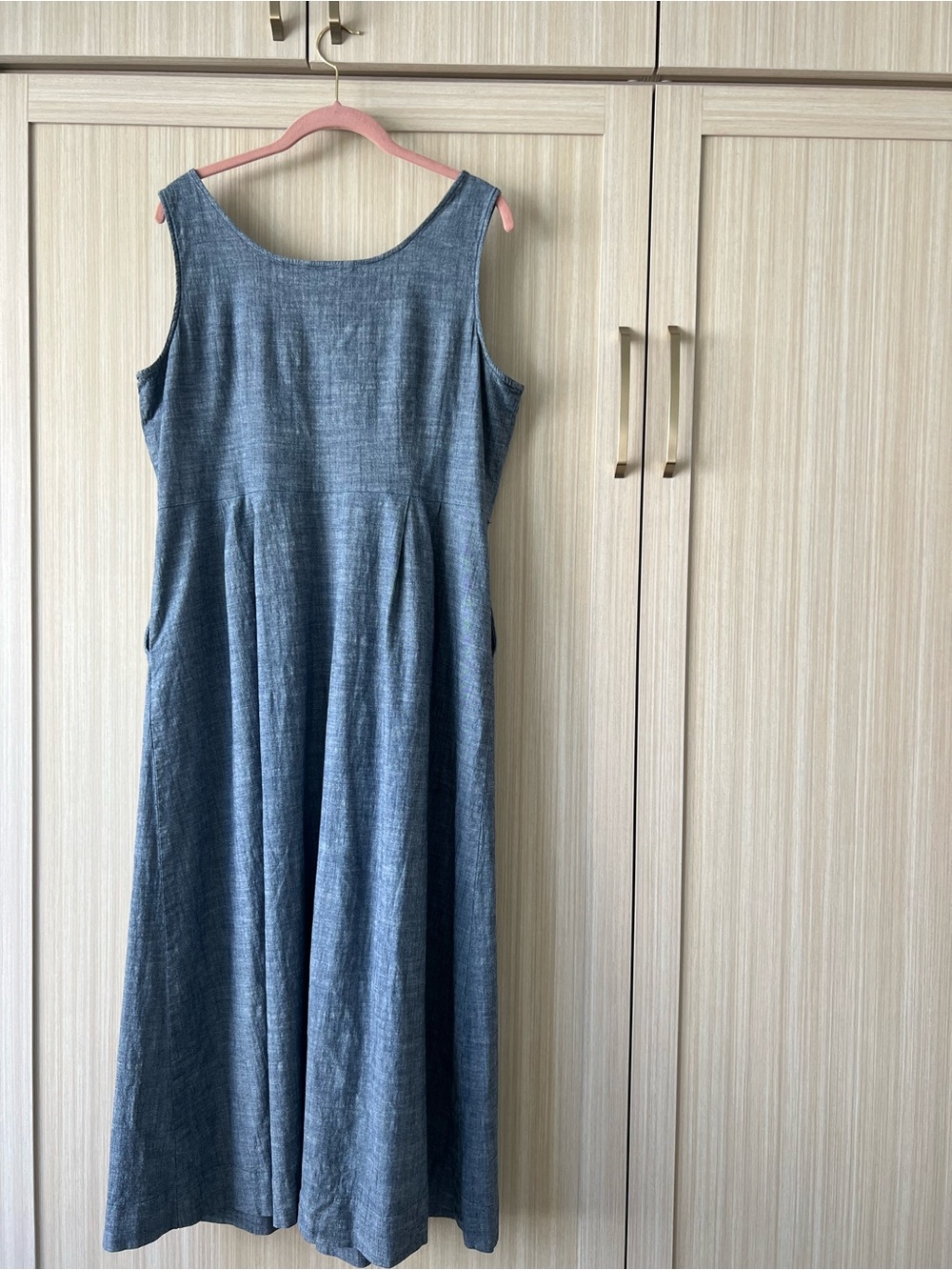 Boden Sleeveless Button-Front Midi Dress in Chambray Blue 12L/UK 16L - Picture 2 of 5